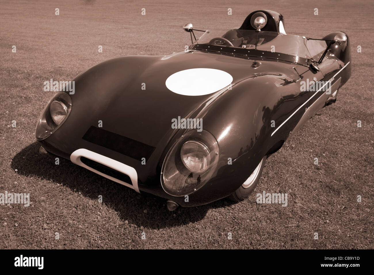 Voiture De Course Ancienne Sepia Photo Stock Alamy