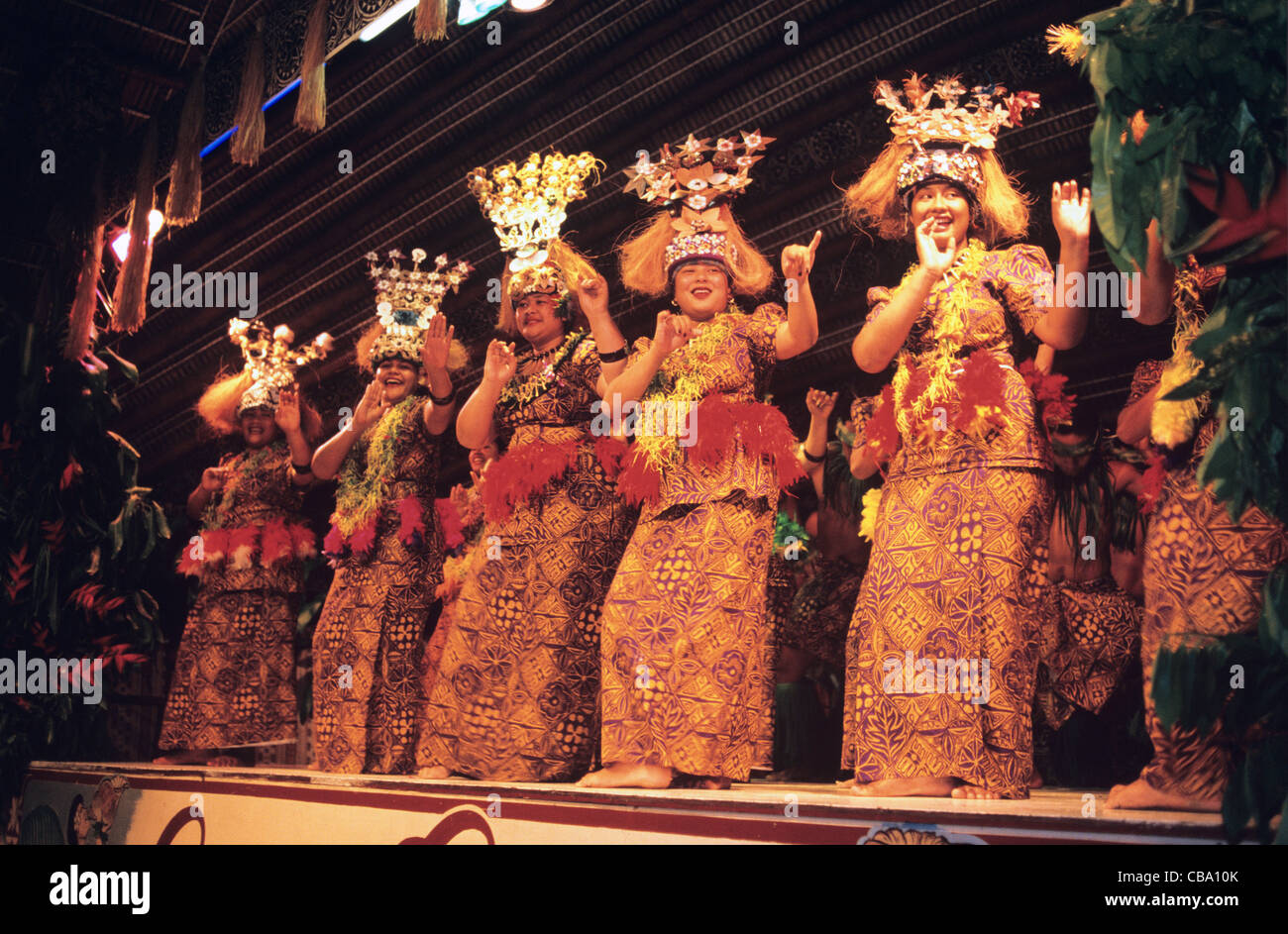 Western Samoa, Île d'Upolu, Aggie Grey's Hotel, Fiafia Dancers Banque D'Images