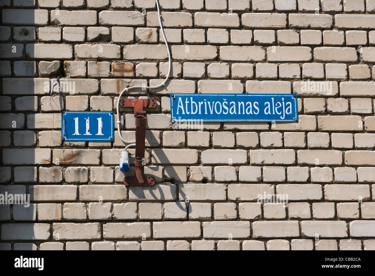 Atbrivosanas Atbrivosanas Aleja, Avenue pancarte, Rezekne, Latgale, la Lettonie Banque D'Images