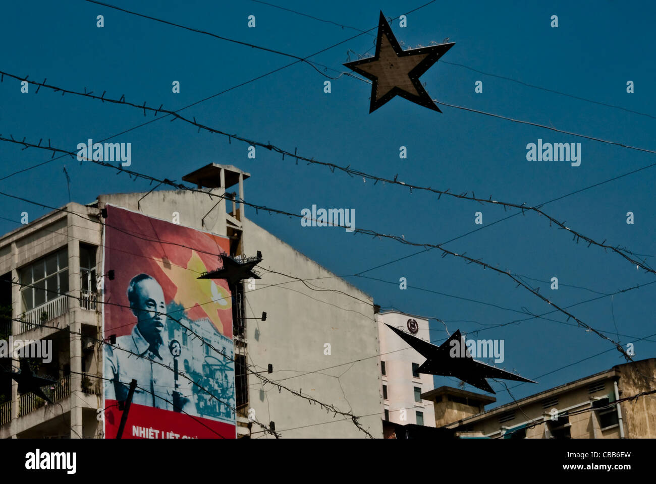 Décoration de Noël et de l'affiche de propagande à Ho Chi Minh Ville (Saigon), Vietnam Banque D'Images