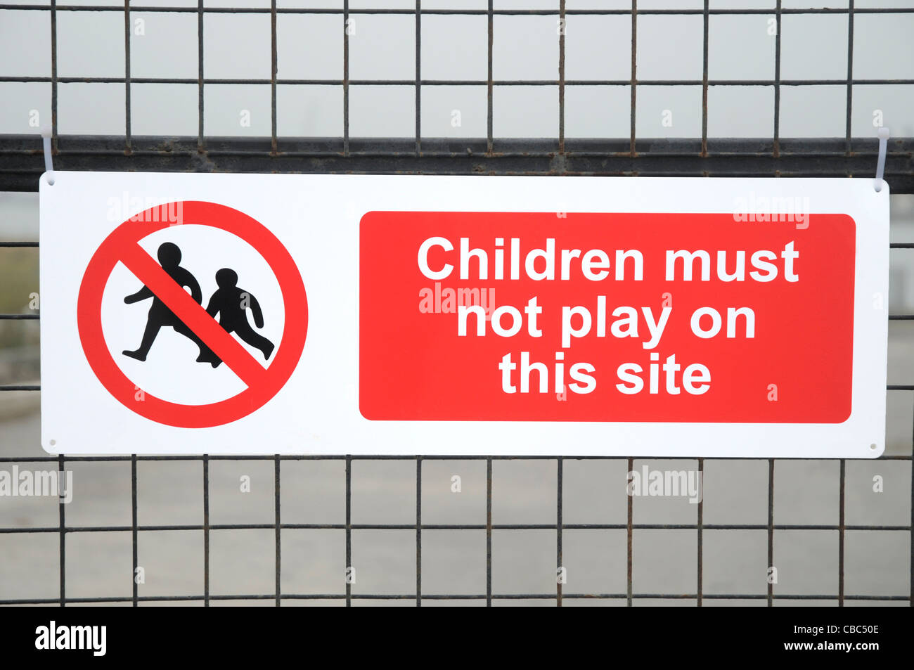 Les enfants ne doivent pas jouer Sign Banque D'Images