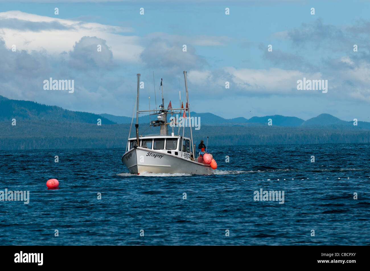 Bateau de pêche du saumon au filet maillant, Sitka, Alaska Banque D'Images