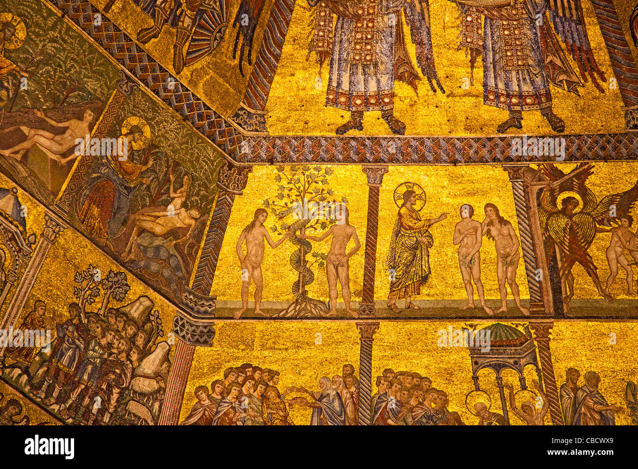 Détail de plafond en mosaïque dorée Battistero di San Giovanni, baptistère de St John, baptistère de Florence Banque D'Images