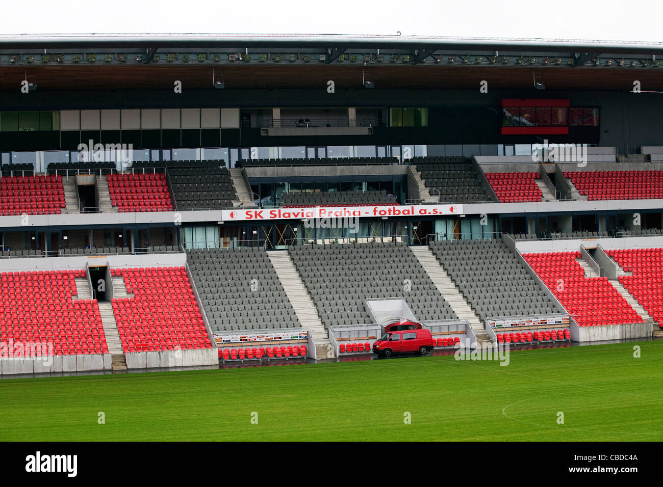 Aujourd'hui, Eden stade Synot Tip Arena, stade de soccer club SK Slavia Prague, représenté à Prague, en République tchèque, le 21 juin 2011. (CTK Photobanque/Horazny Josef) Banque D'Images