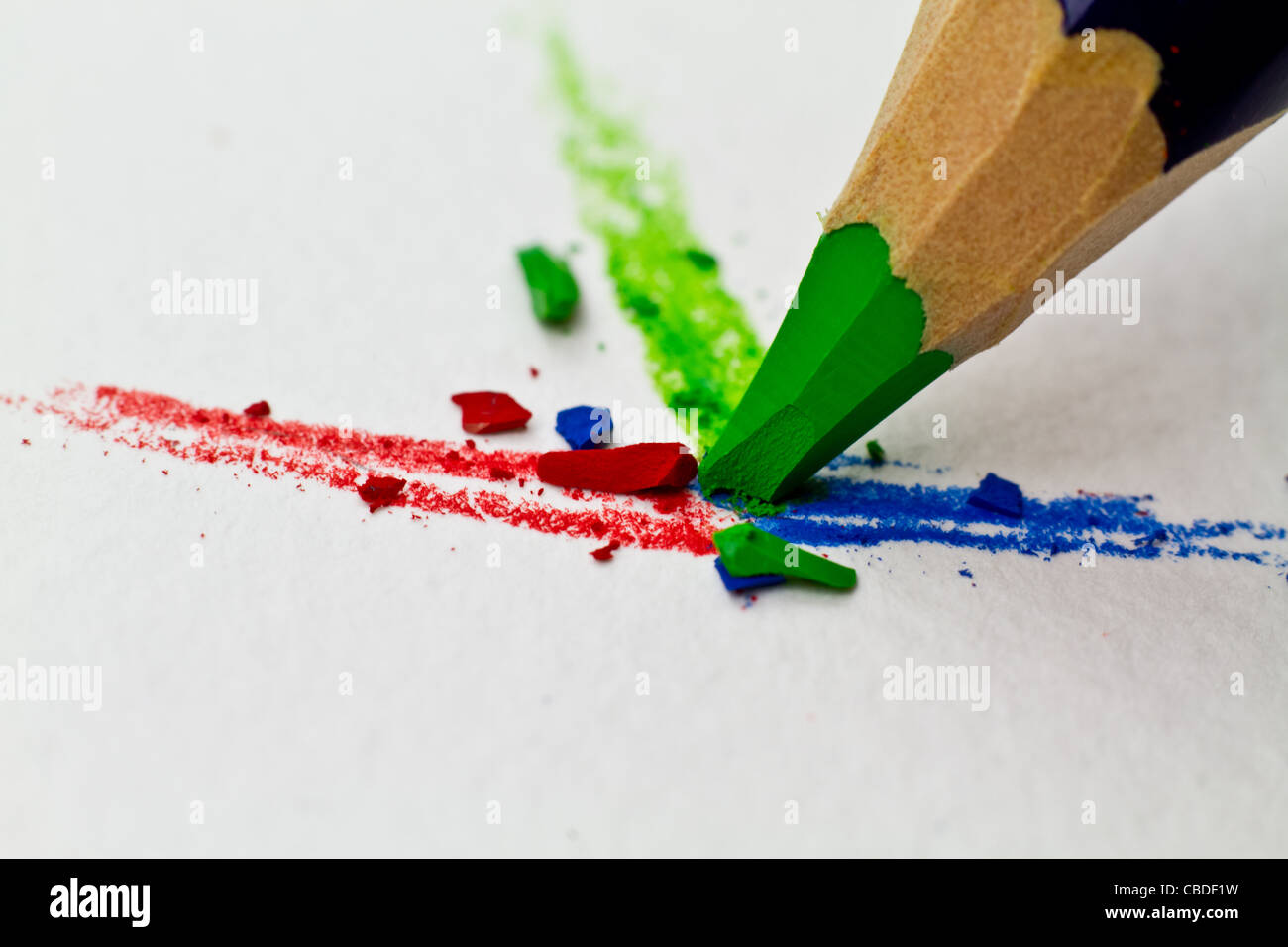 Crayons de couleur en action. Banque D'Images
