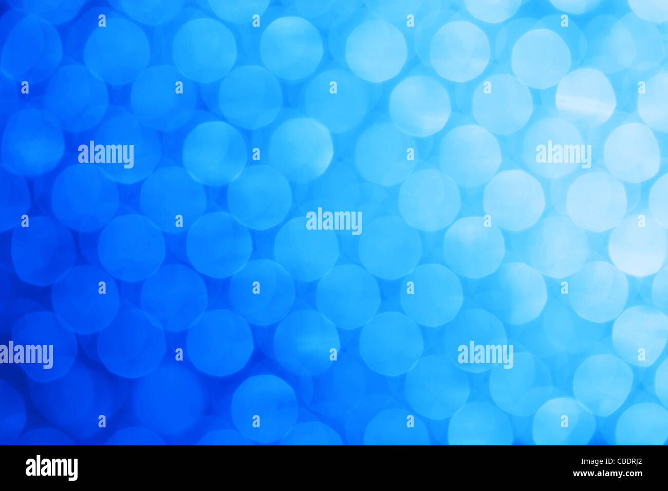 Appartement de vacances lumineux avec arrière-plan flou flou magic blue lights Banque D'Images