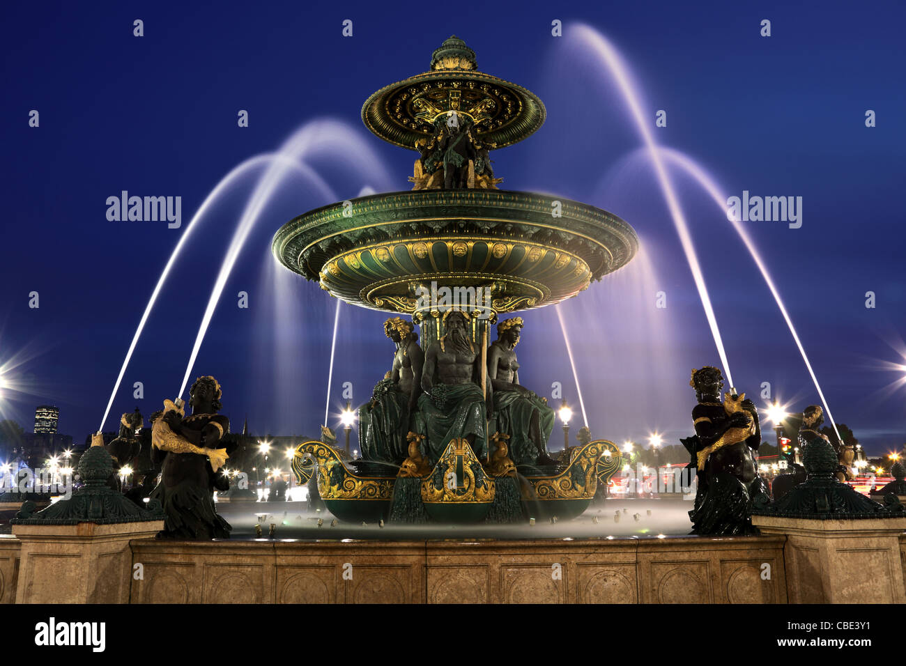 Fontaines à Place de la Concorde, Paris Banque D'Images