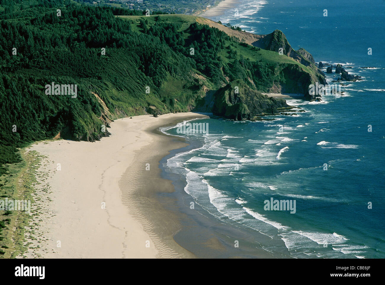 Plage et pointe sud de l'espace naturel Cascade Head sur la côte de l'Oregon central. Banque D'Images