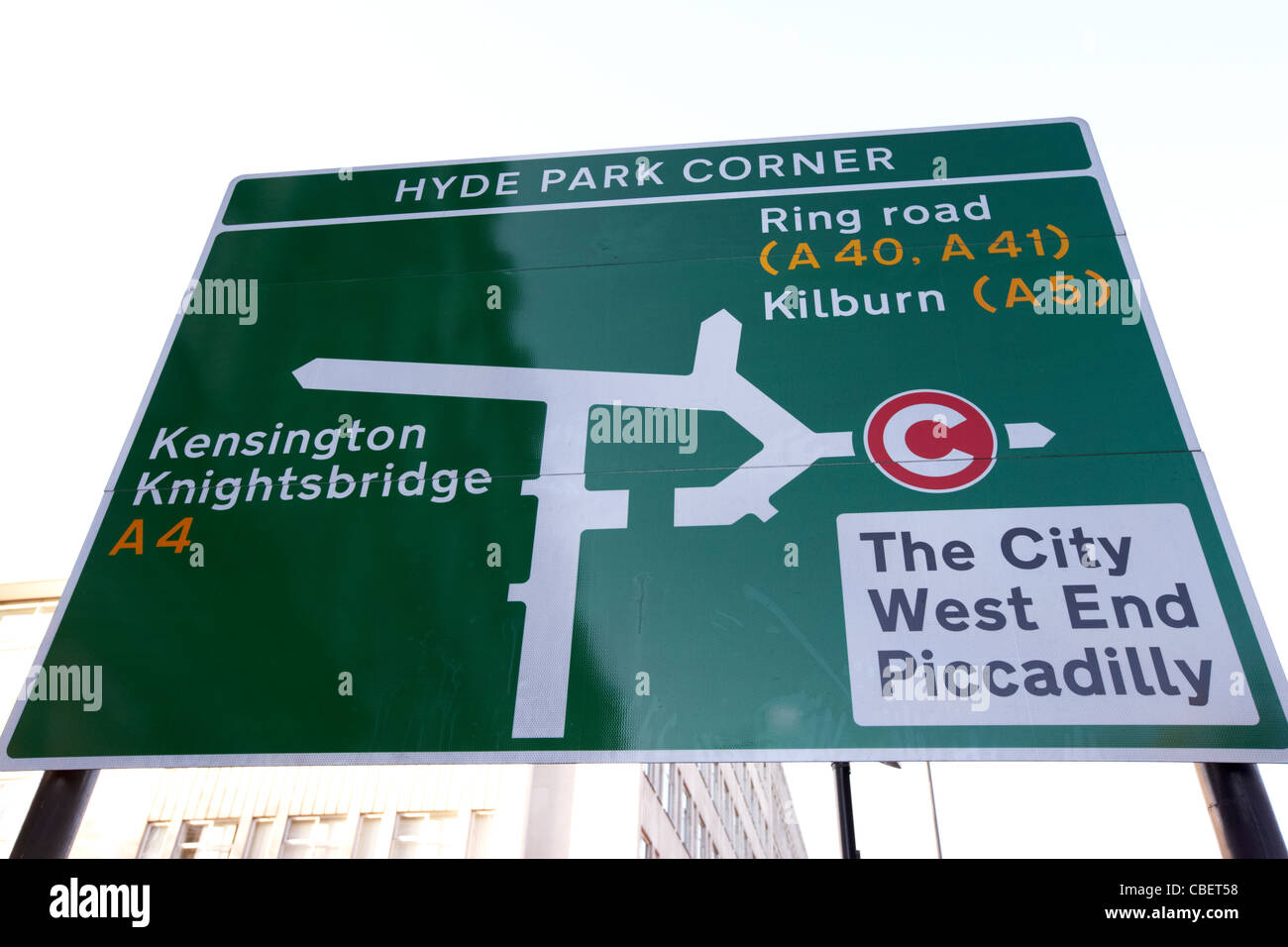Hyde Park corner roadsign montrant congestion charge zone entrée sign in central London England uk united kingdom Banque D'Images