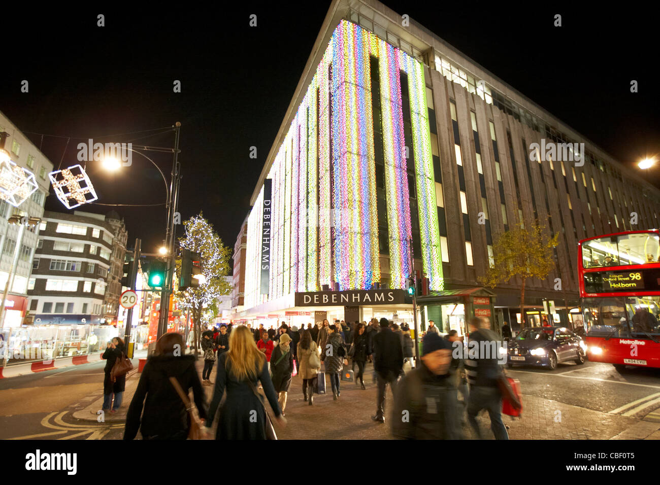 Oxford street debenhams flagship store pendant la période d'achats de noël London England uk united kingdom Banque D'Images
