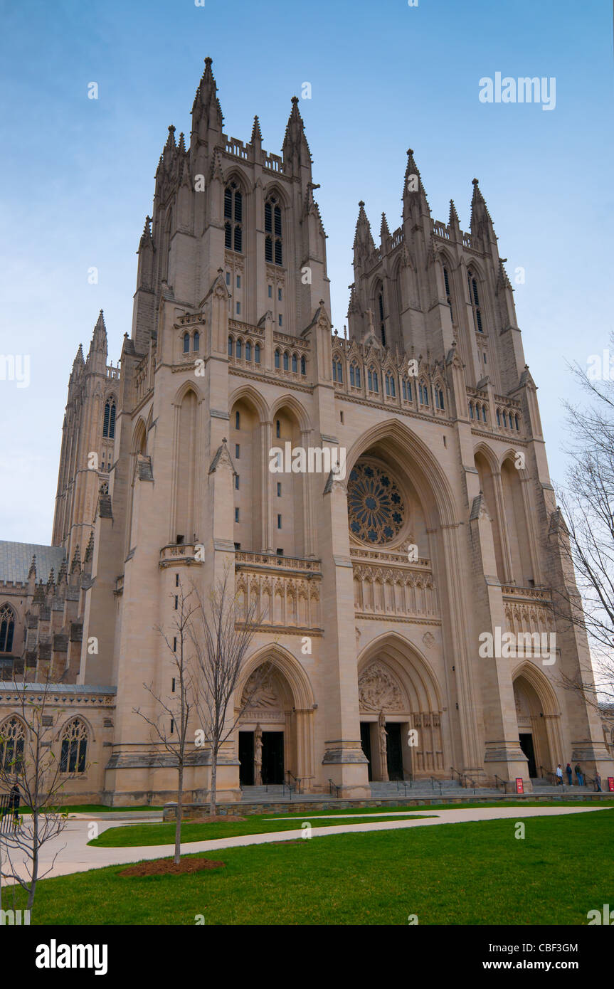 La Cathédrale Nationale de Washington avant de l'entrée principale Banque D'Images