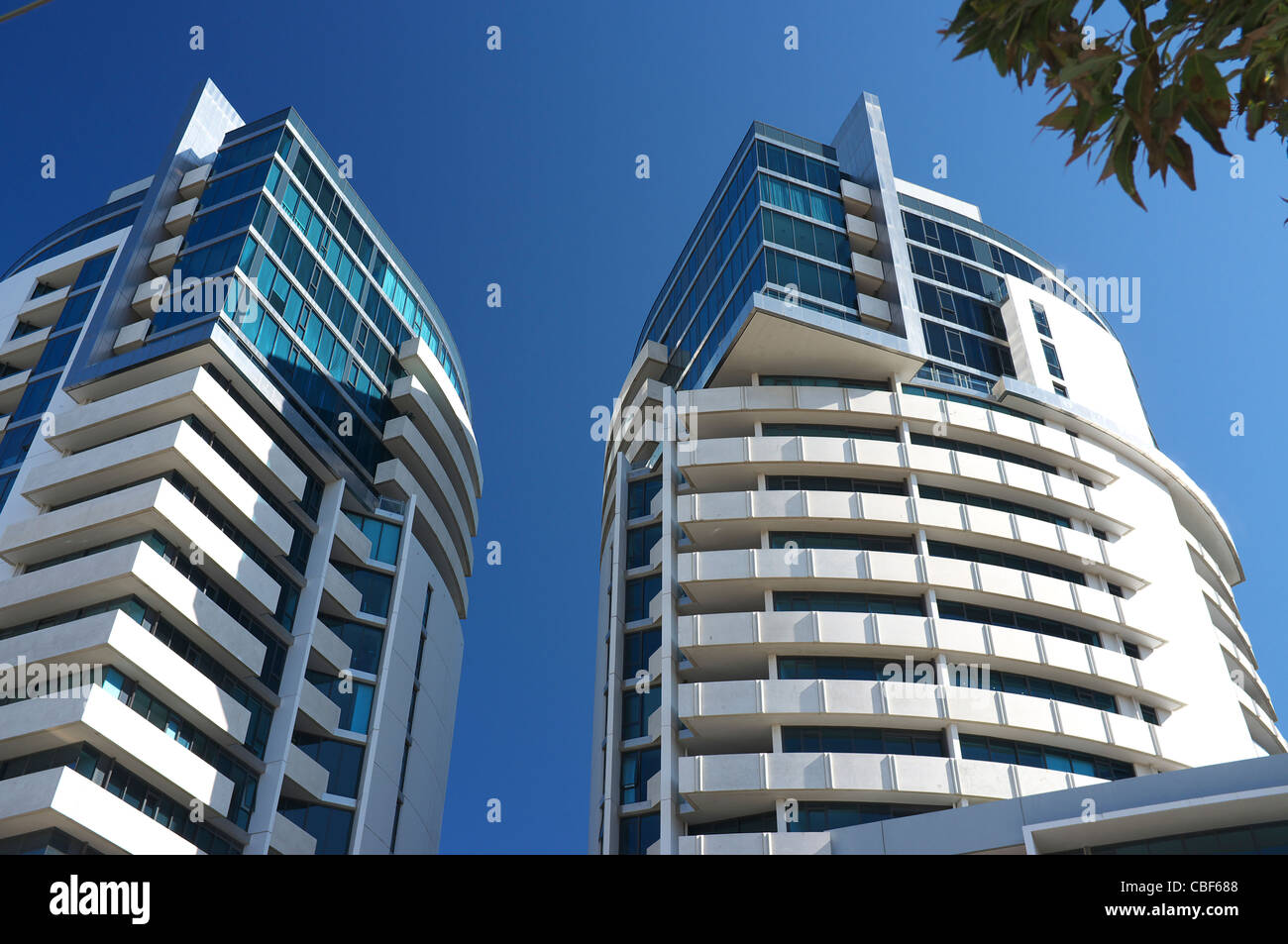 L'Esplanade, - Un immeuble moderne sur Beach Road à Port Melbourne, Victoria, Australie. Banque D'Images