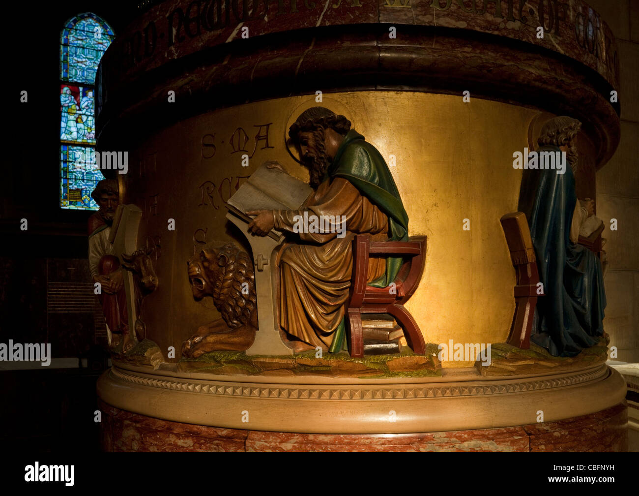 La chaire à St Finn Barre's Anglican (IC) Cathédrale, conçu par William Burges et consacrée en 1870, la ville de Cork, Irlande Banque D'Images