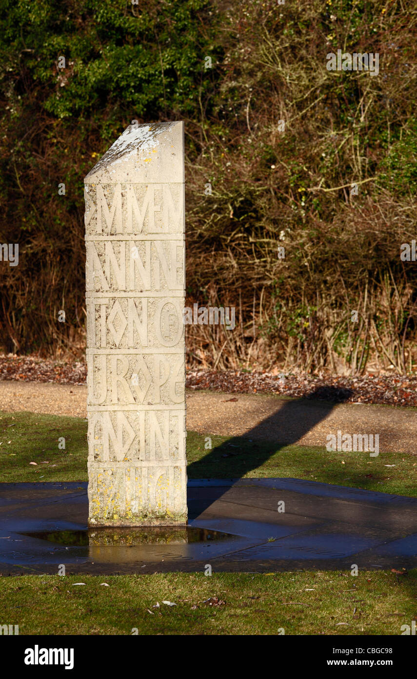 Cinquante ans de memorial des débarquements du Jour 6 juin 1944 érigé 1994 Milton Cambridgeshire Banque D'Images