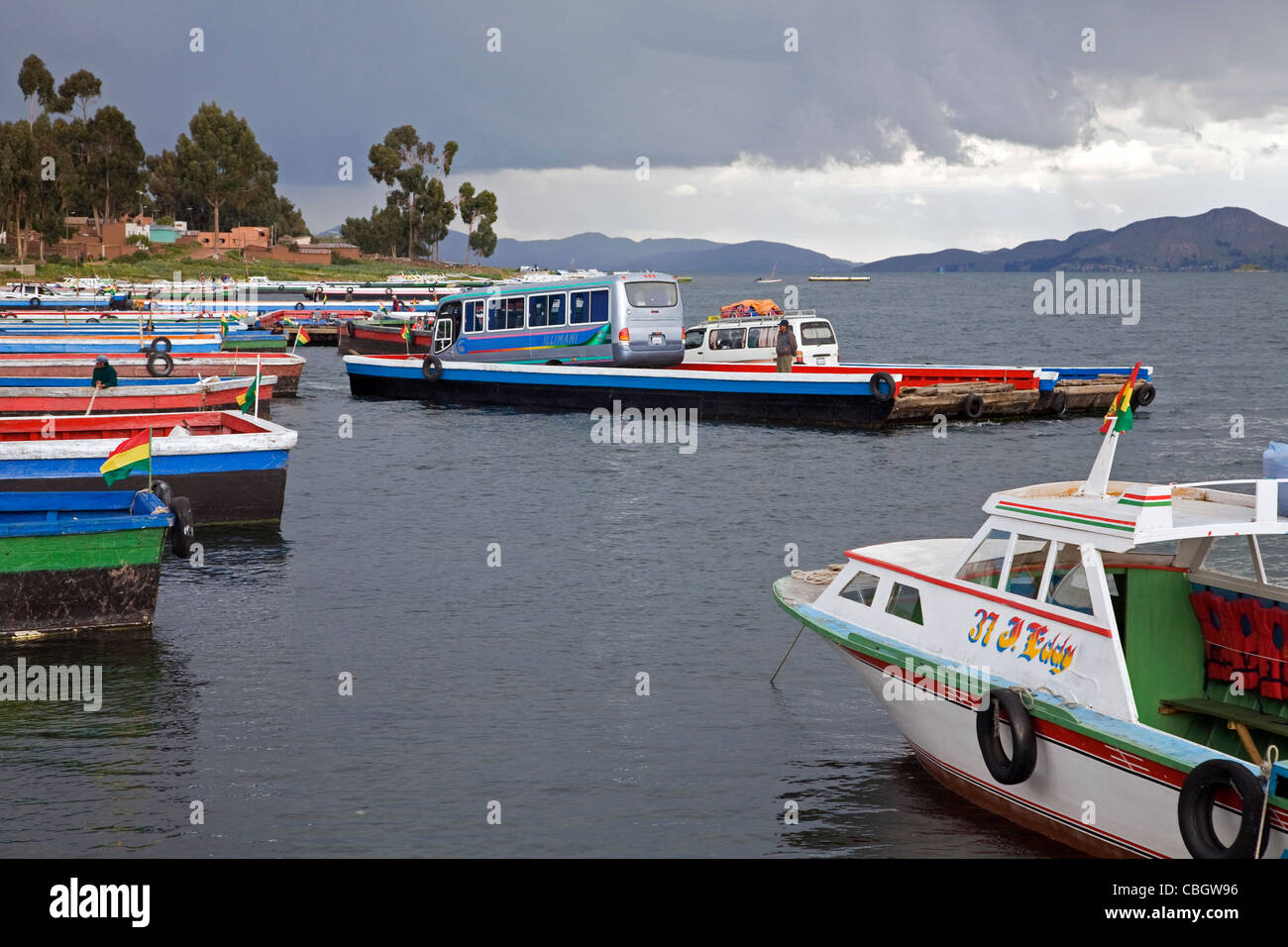 Traversier sur le lac Titicaca, plus haut lac navigable dans le commerce dans le monde, la Bolivie Banque D'Images