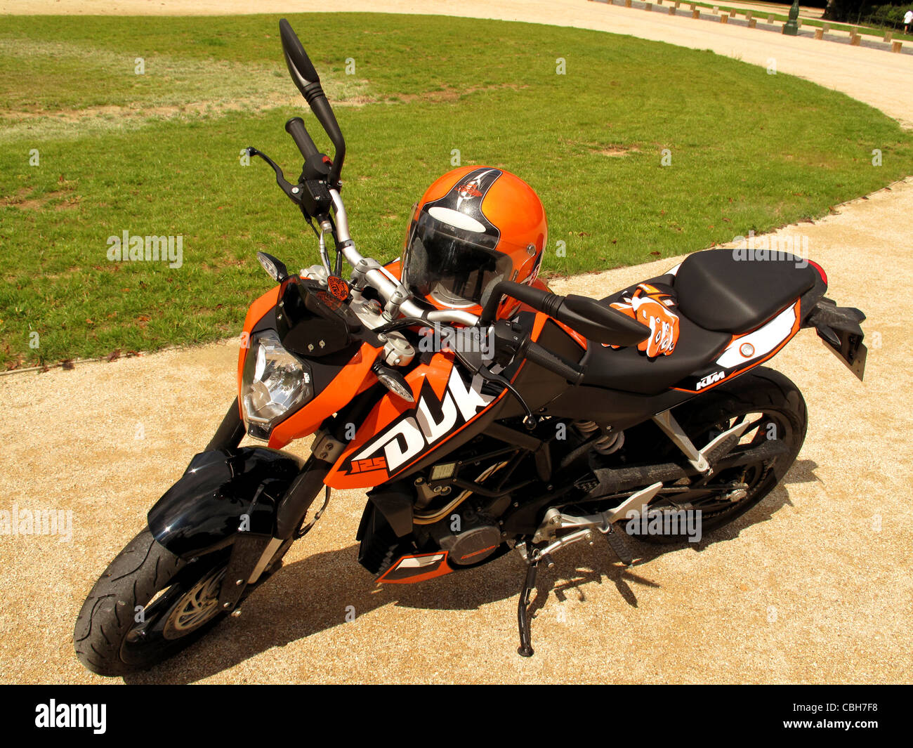 125 moto KTM duke, effectué en Autriche Photo Stock - Alamy