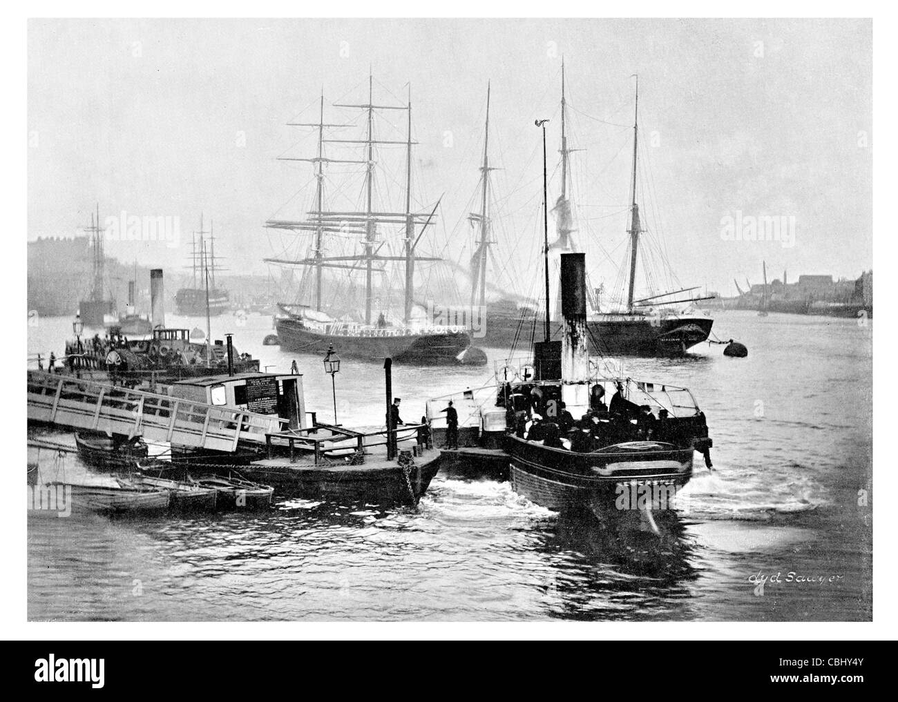 Angleterre Newcastle upon Tyne Tyne shipbuilding ship-câblages ferry terminal cargo Navire marchand Navire Navires port dock Banque D'Images