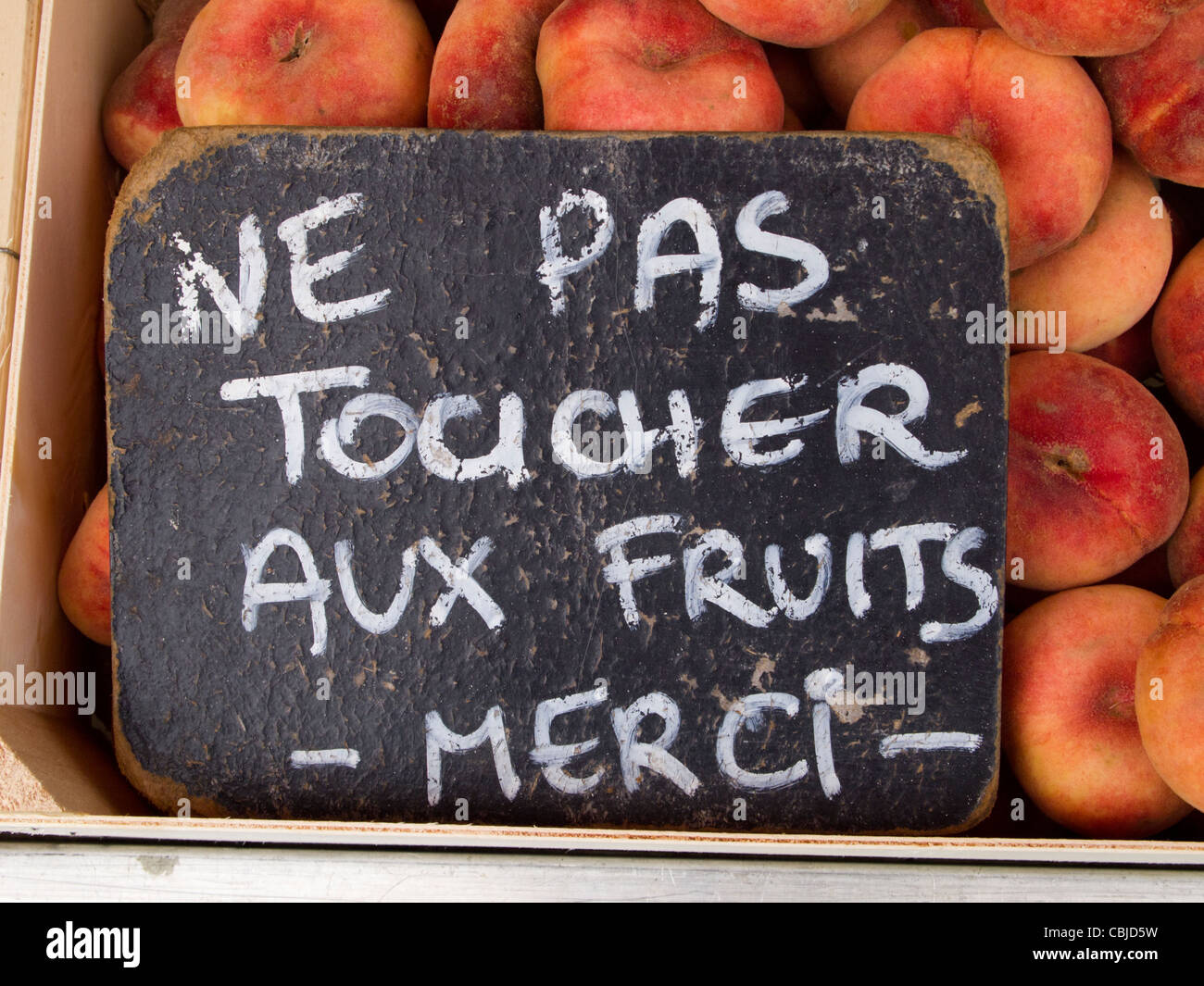Ne touchez pas le signer, Farmer's Market, Chamonix, France Banque D'Images