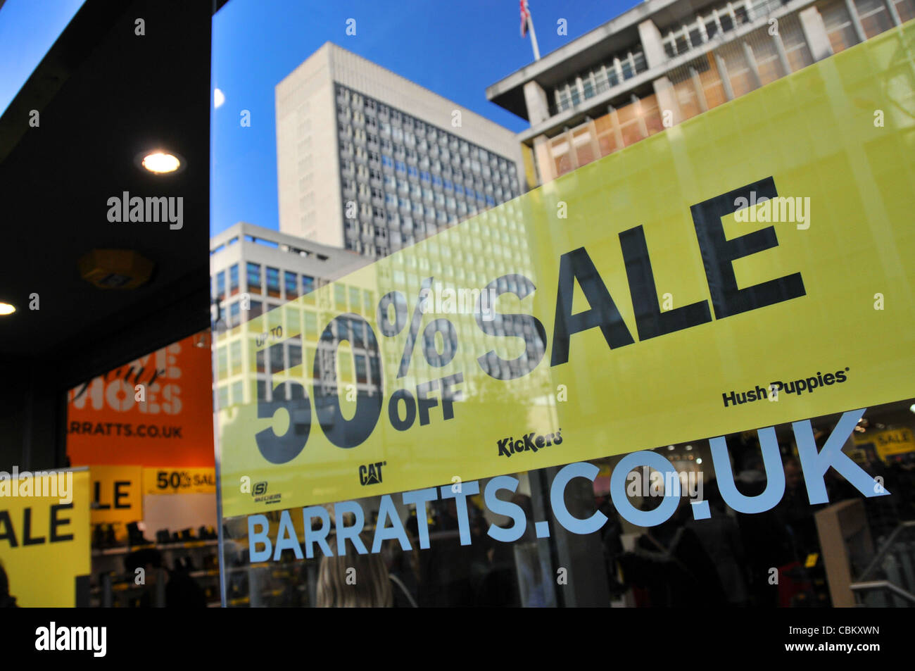 Barratts Oxford Street Londres magasin de chaussures fermeture vente ventes promotions de Noël Banque D'Images