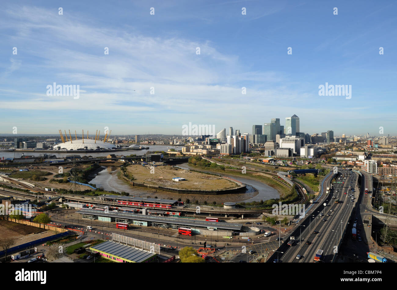 Vues aériennes des Docklands et de Canary Wharf vu du côté est de Londres Banque D'Images