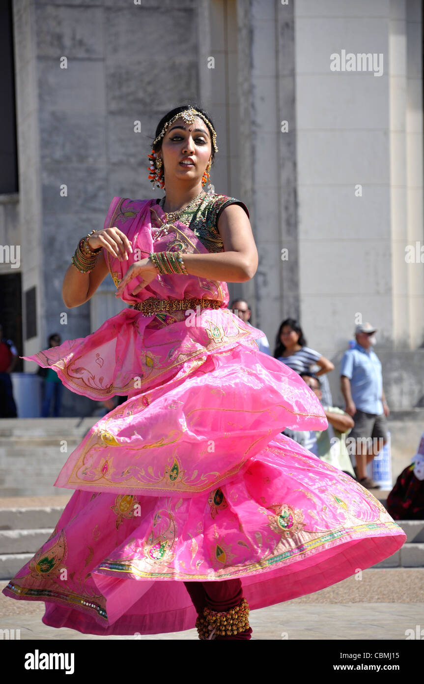 La danse traditionnelle indienne Banque D'Images