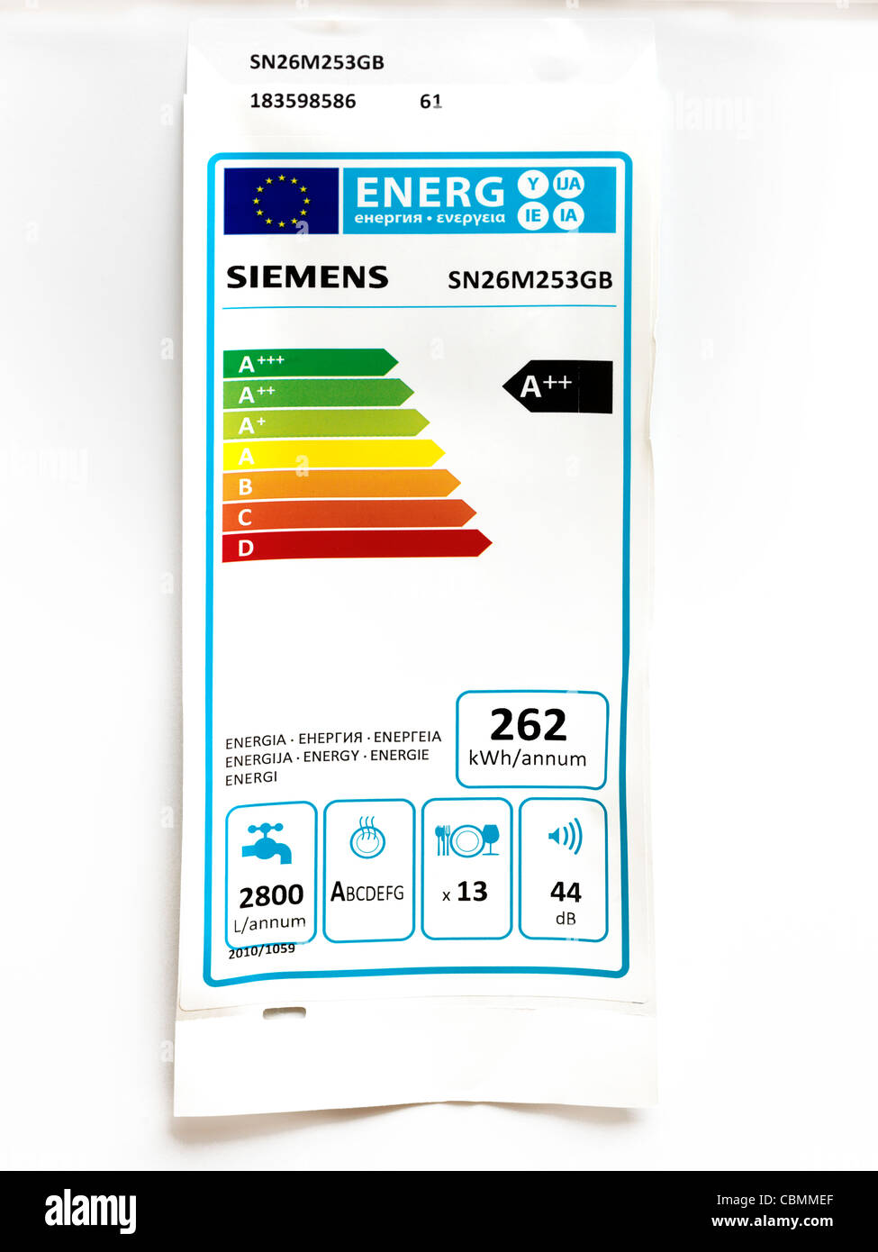 Étiquette énergie sur les nouveaux lave-vaisselle Siemens vient d'installer Banque D'Images