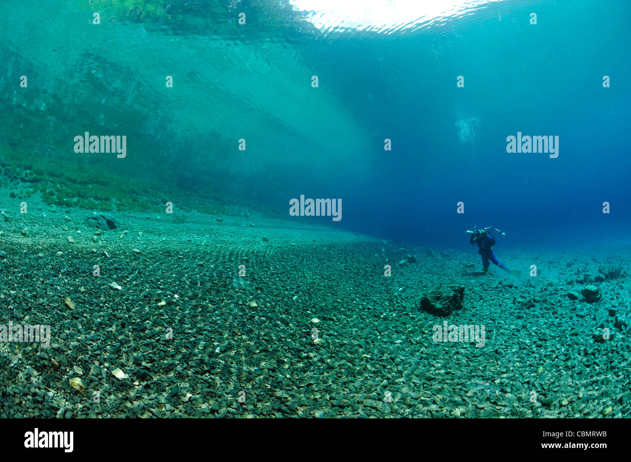 Scuba Diver à Green Lake, Tragoess, Styrie, Autriche Banque D'Images