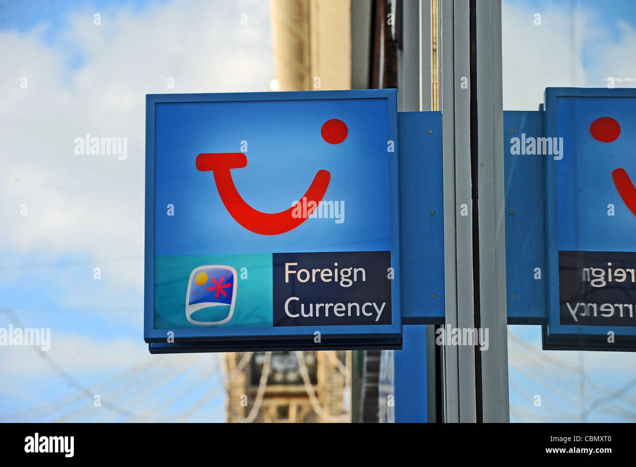 Panneau de devises étrangères Thomson Travel Shop au Brighton Store UK Banque D'Images