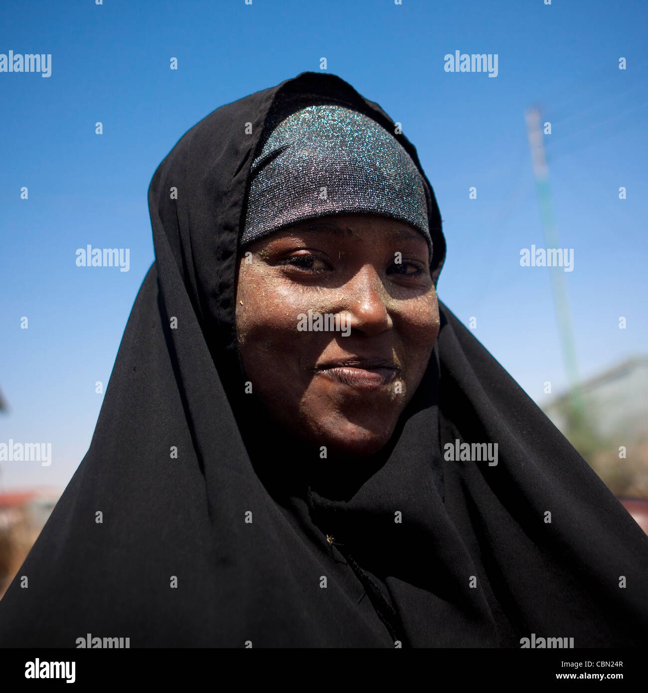 Cute Black Jeune femme voilée Portrait Somaliland Banque D'Images