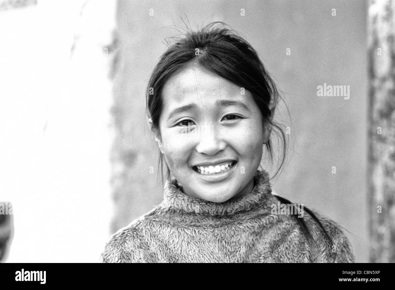 Belle Jeune Fille De 13 Ans En Mongolie Oulan Bator Photo Stock Alamy