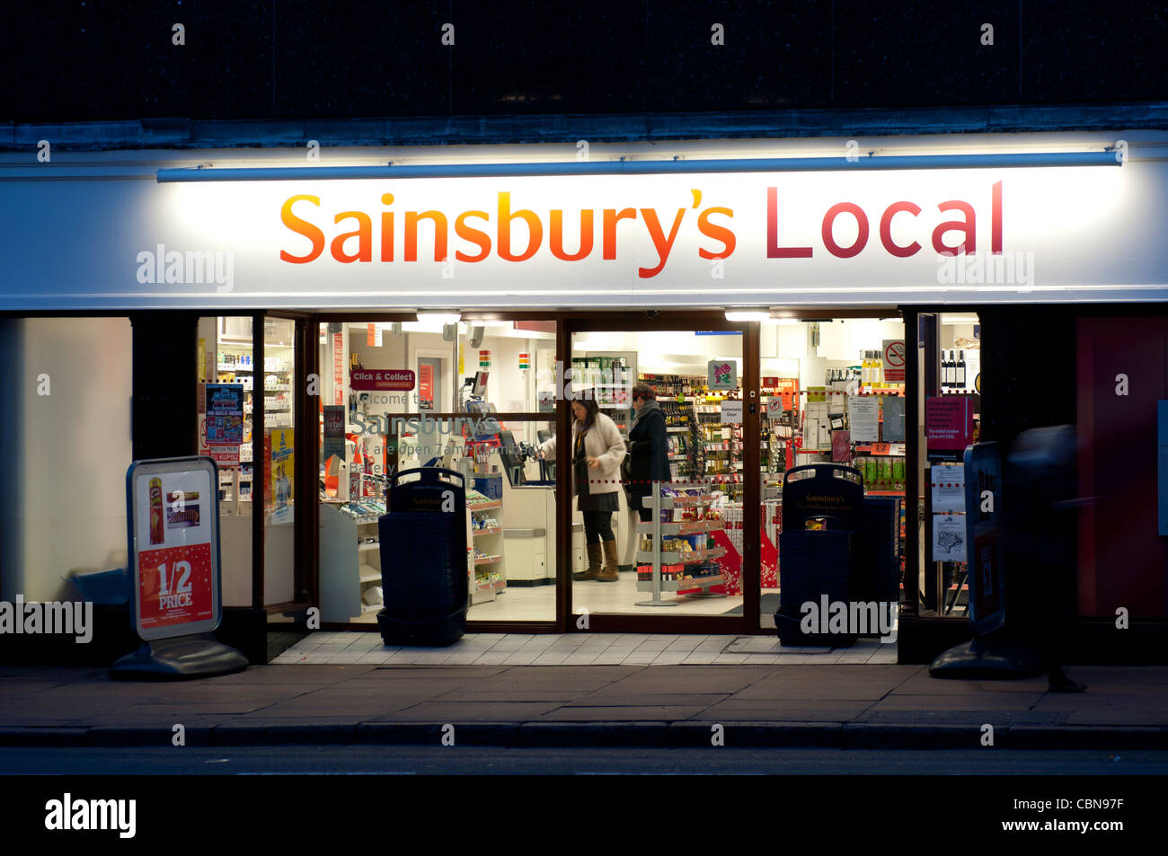 Sainsburys supermarché local Banque de photographies et d’images à