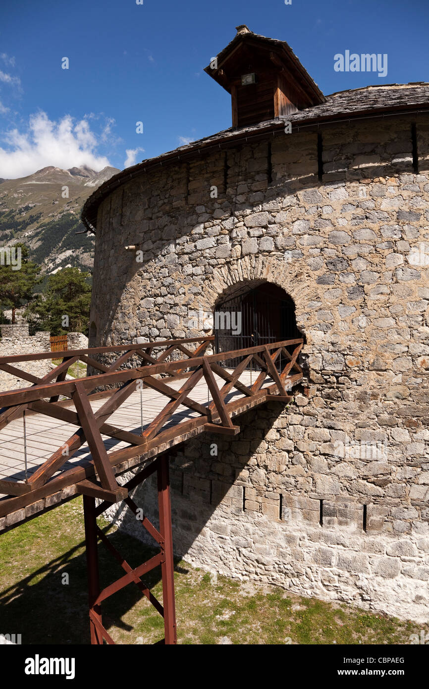 Fort de La Redoute Marie-Thérèse, près de Modane dans la vallée de la Maurienne, en France. Banque D'Images