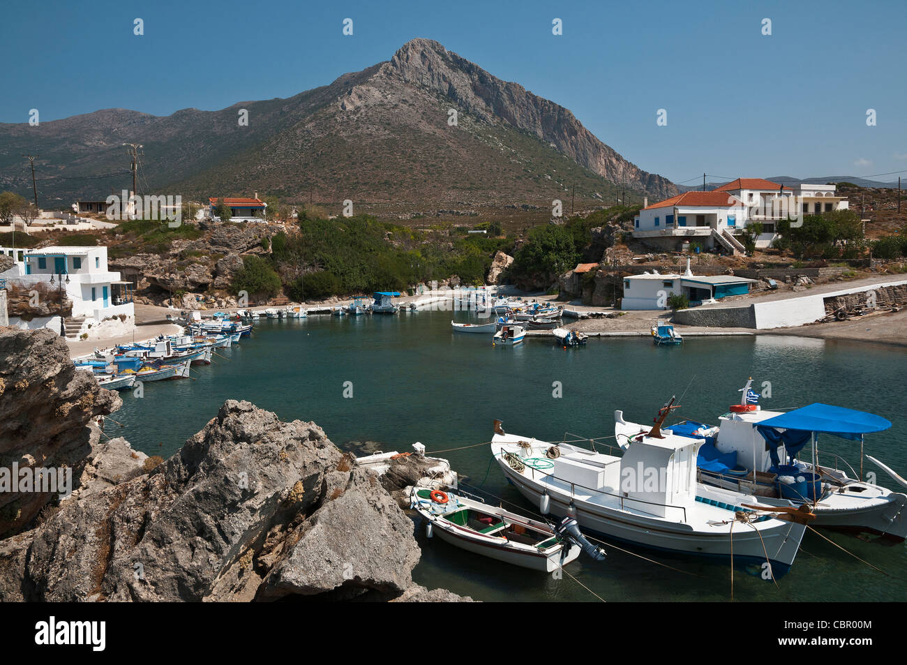 Le petit village de pêcheurs de Profitis Ilias entre Neapoli et Cap Maleas, le sud de Laconie, Péloponnèse, Grèce Banque D'Images