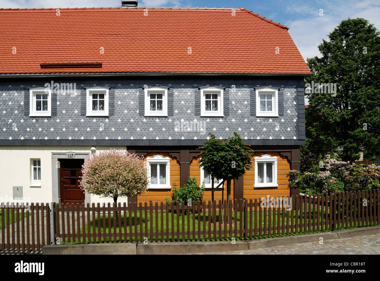 Umgebindehaus dans un style traditionnel de la Haute Lusace au Saxons. Banque D'Images