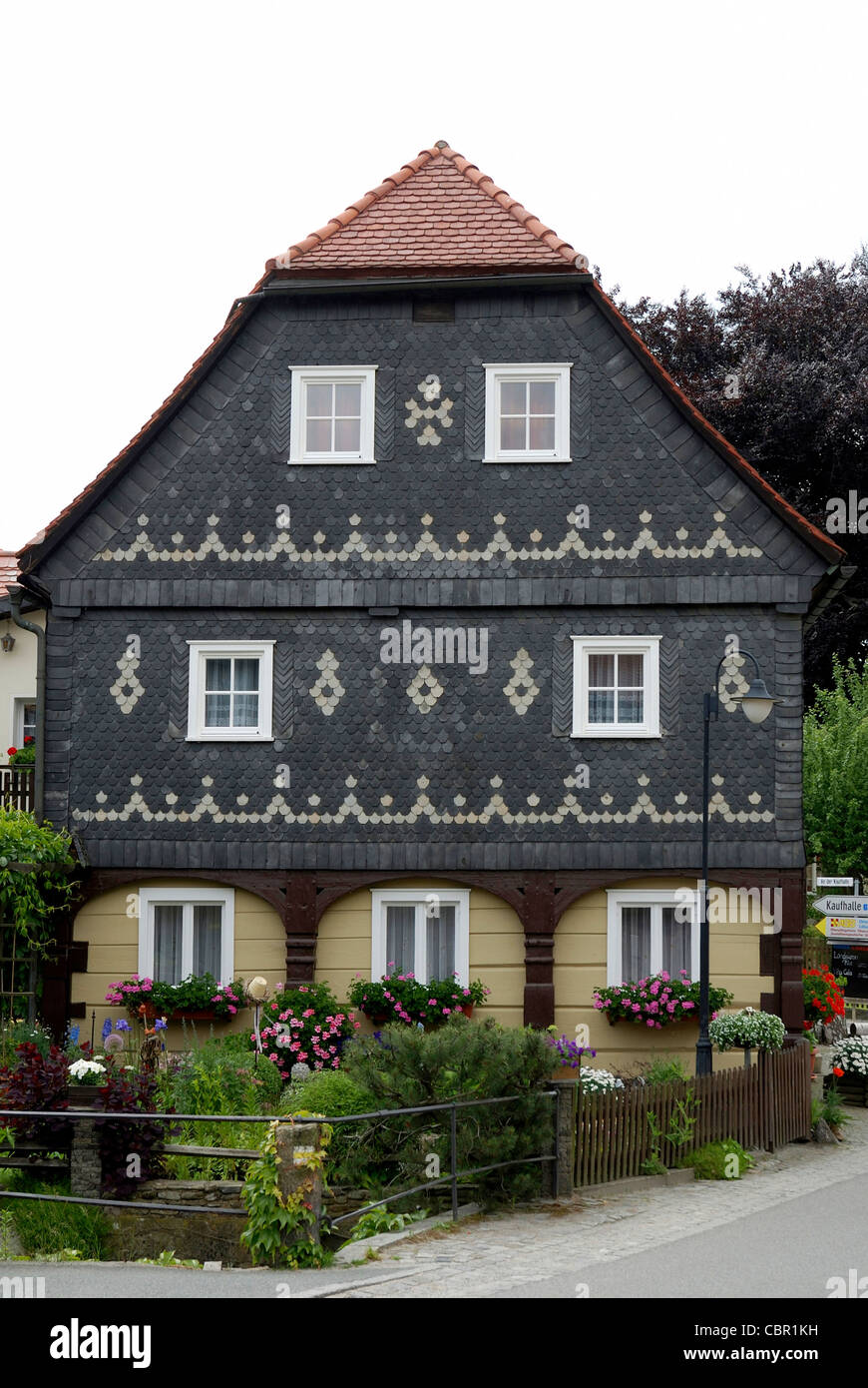 Umgebindehaus dans un style traditionnel de la Haute Lusace au Saxons. Banque D'Images