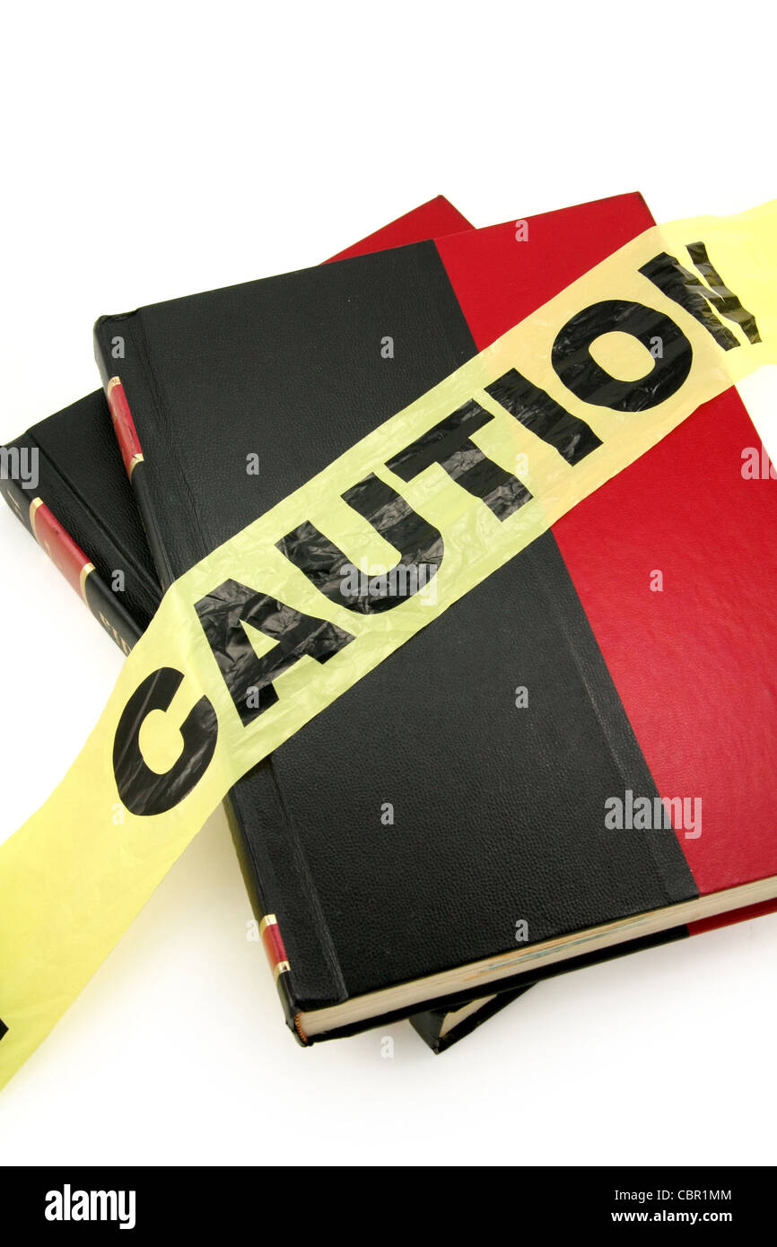 Bande de protection en plastique et livre, livre interdit Banque D'Images