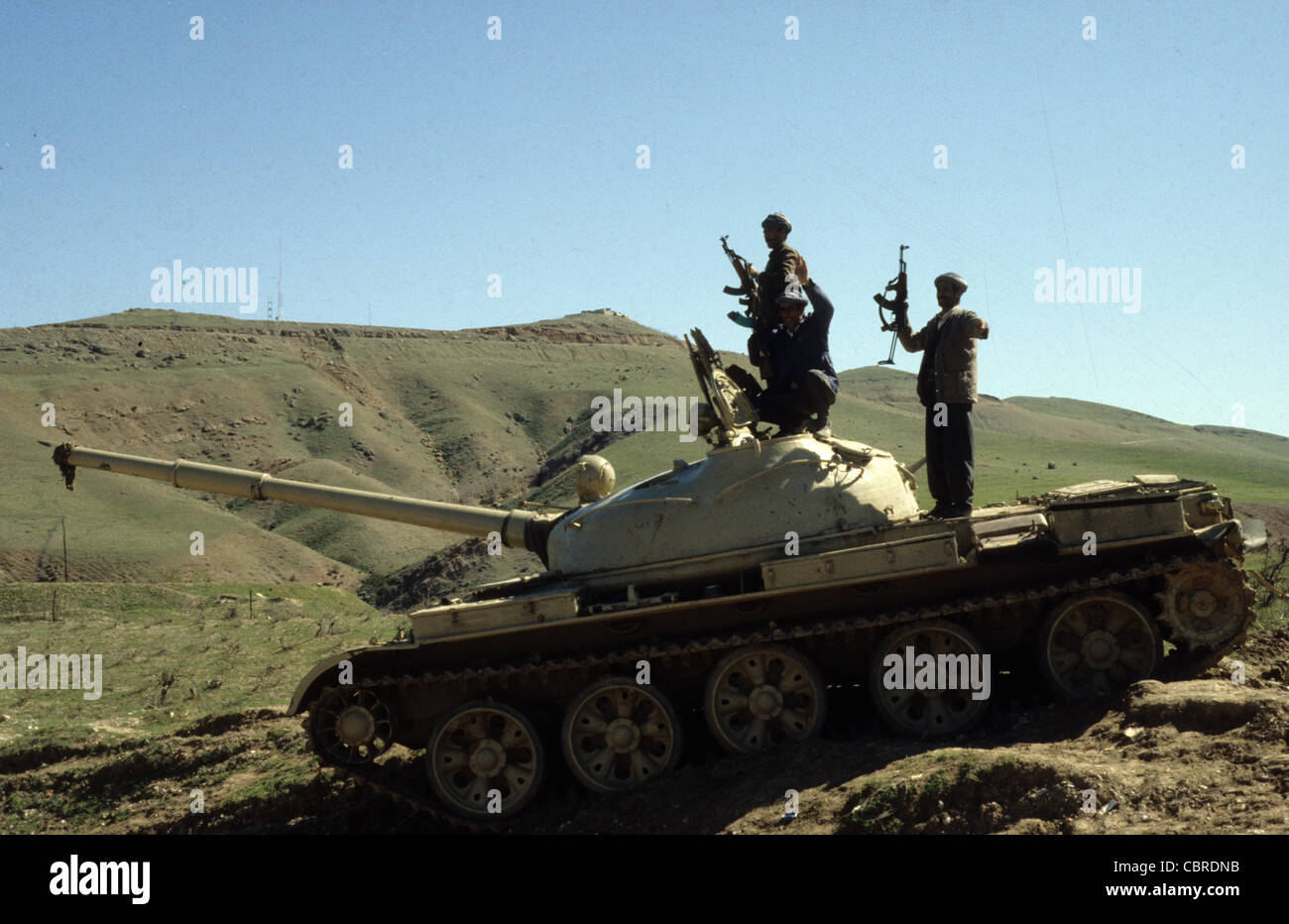 Soulèvement kurde contre Saddam Hussein, mars 1991. Combattants peshmergas kurdes à Zakho prendre des positions de l'armée iraquienne. Banque D'Images