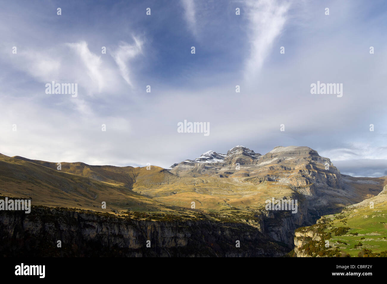 Sur le massif du Monte Perdido et dans la vallée de Anisclo Parc National d'Ordesa, Huesca, Aragon, Espagne Banque D'Images