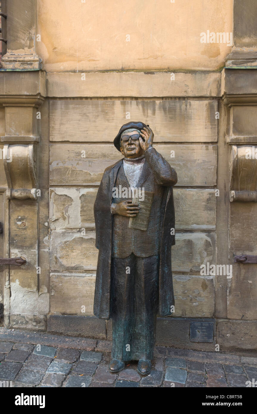 Statue de folk-singer Evert Taube par place Järntorget Gamla Stan, la vieille ville de Stockholm Suède Europe Banque D'Images