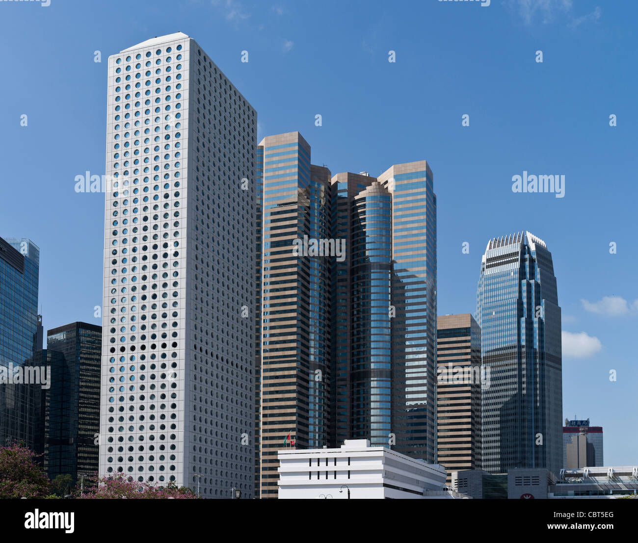 dh CENTRAL HONG KONG Central Hong Kong gratte-ciel gratte-ciel gratte-ciel gratte-ciel gratte-ciel de la ville place d'échange de la Maison Jardine IFC 1 tour de gratte-ciel d'affaires de la ville Banque D'Images