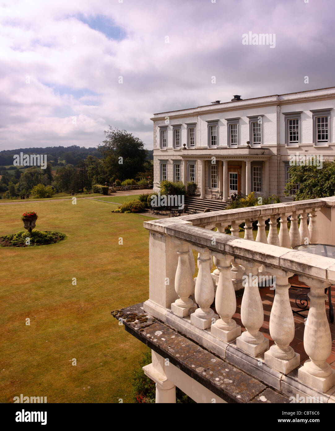 Vue de Buxted Park Country House Hotel donnant sur la forêt d'Ashdown près de Uckfield East Sussex, England, UK Banque D'Images