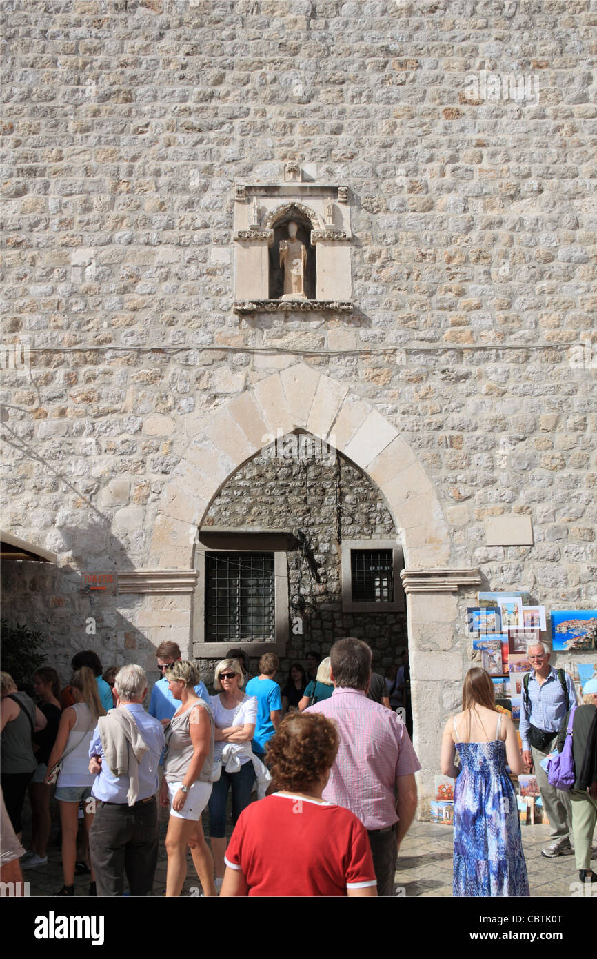 Ponte Gate ou Port Gate, Dubrovnik, Dubrovnik-Neretva, Croatie, Balkans, Mer Adriatique, de l'Europe Banque D'Images