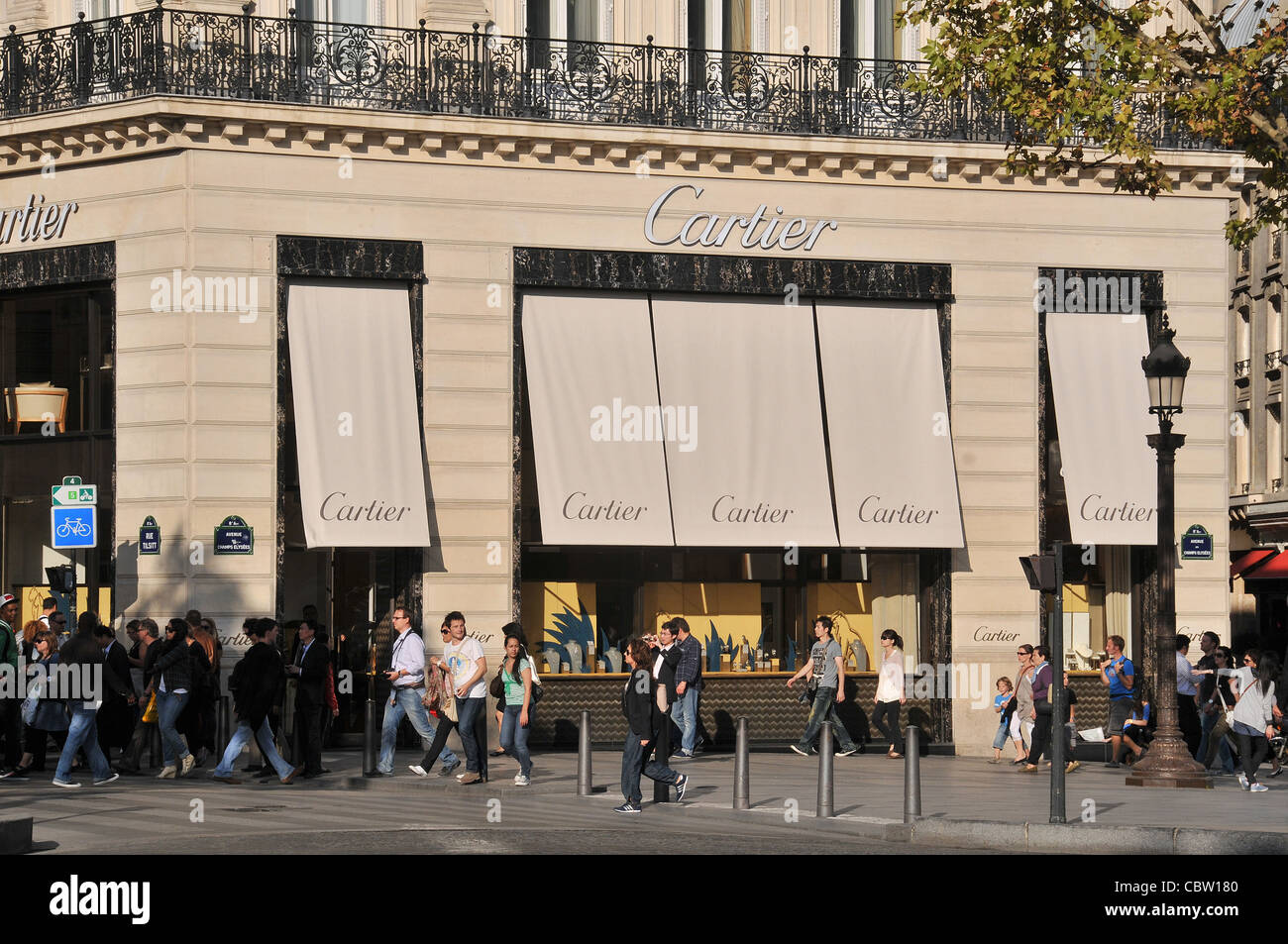 Boutique Cartier sur les Champs Elysées Paris France Banque D'Images