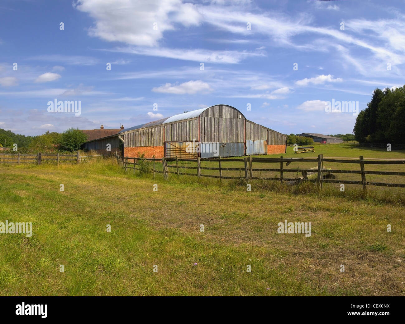 Sur les bâtiments de ferme porte de grange en bois Banque D'Images