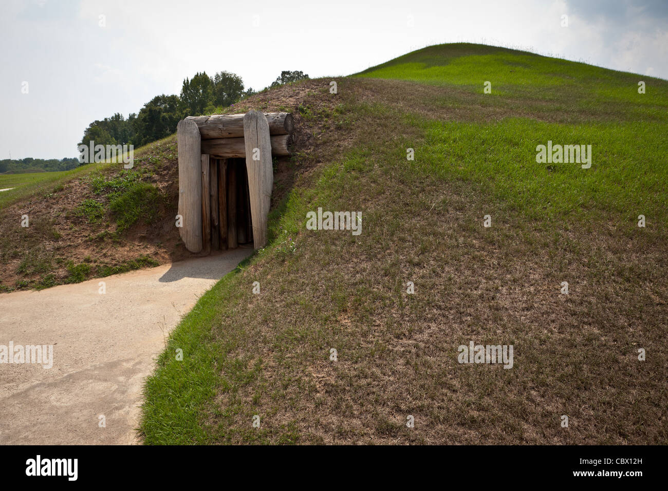 Ocmulgee National Monument à Macon, GA. Le site est de toute l'Amérique du earth lodge reconstruit et préserve Banque D'Images