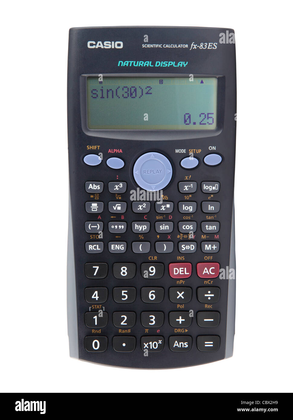 Calculatrice scientifique Casio montrant un calcul de trigonométrie isolé  sur fond blanc Photo Stock - Alamy