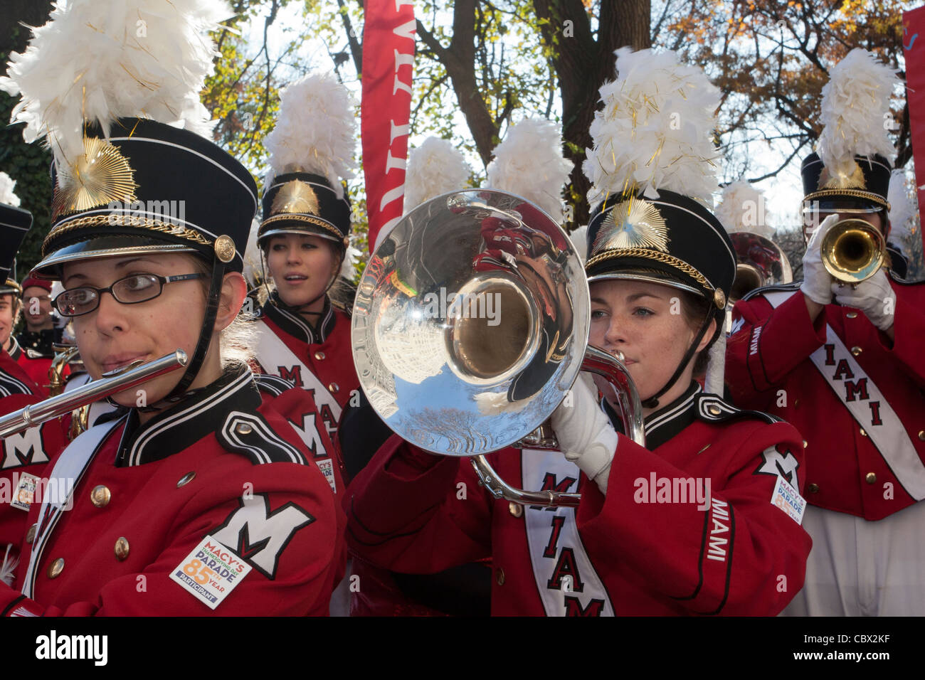 Les membres de la Fanfare de l'Université de Miami Macy's Thanksgiving Day Parade 2011 Banque D'Images