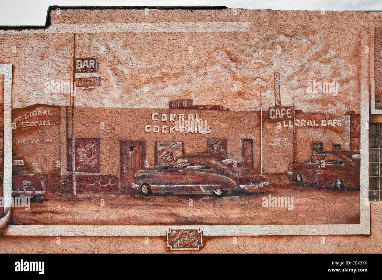 Années 1950 voitures à fresque à Young's bar Corral et liquor store sur