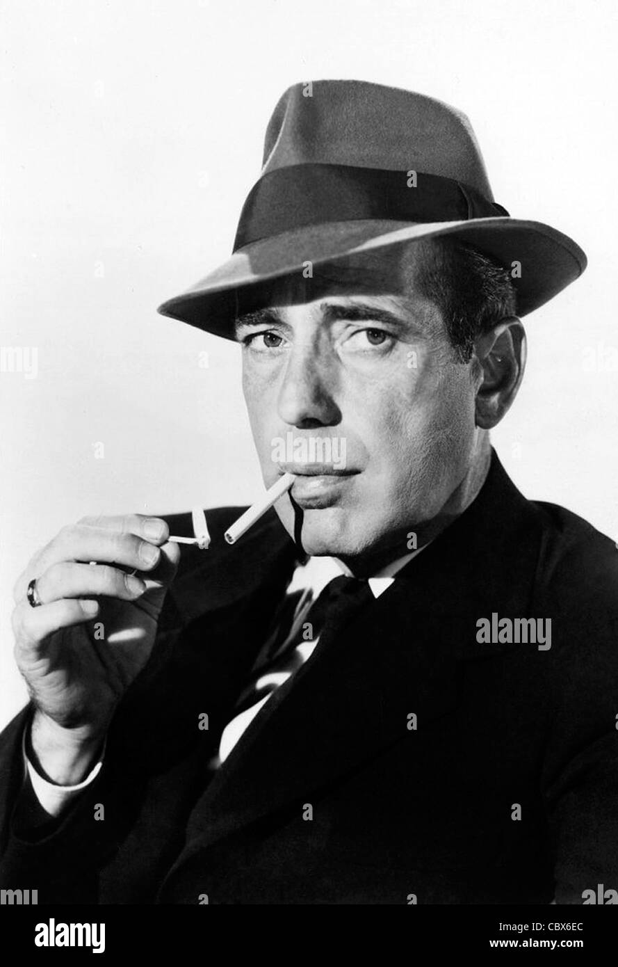 Humphrey Bogart portrait with hat and cigarette Banque D'Images