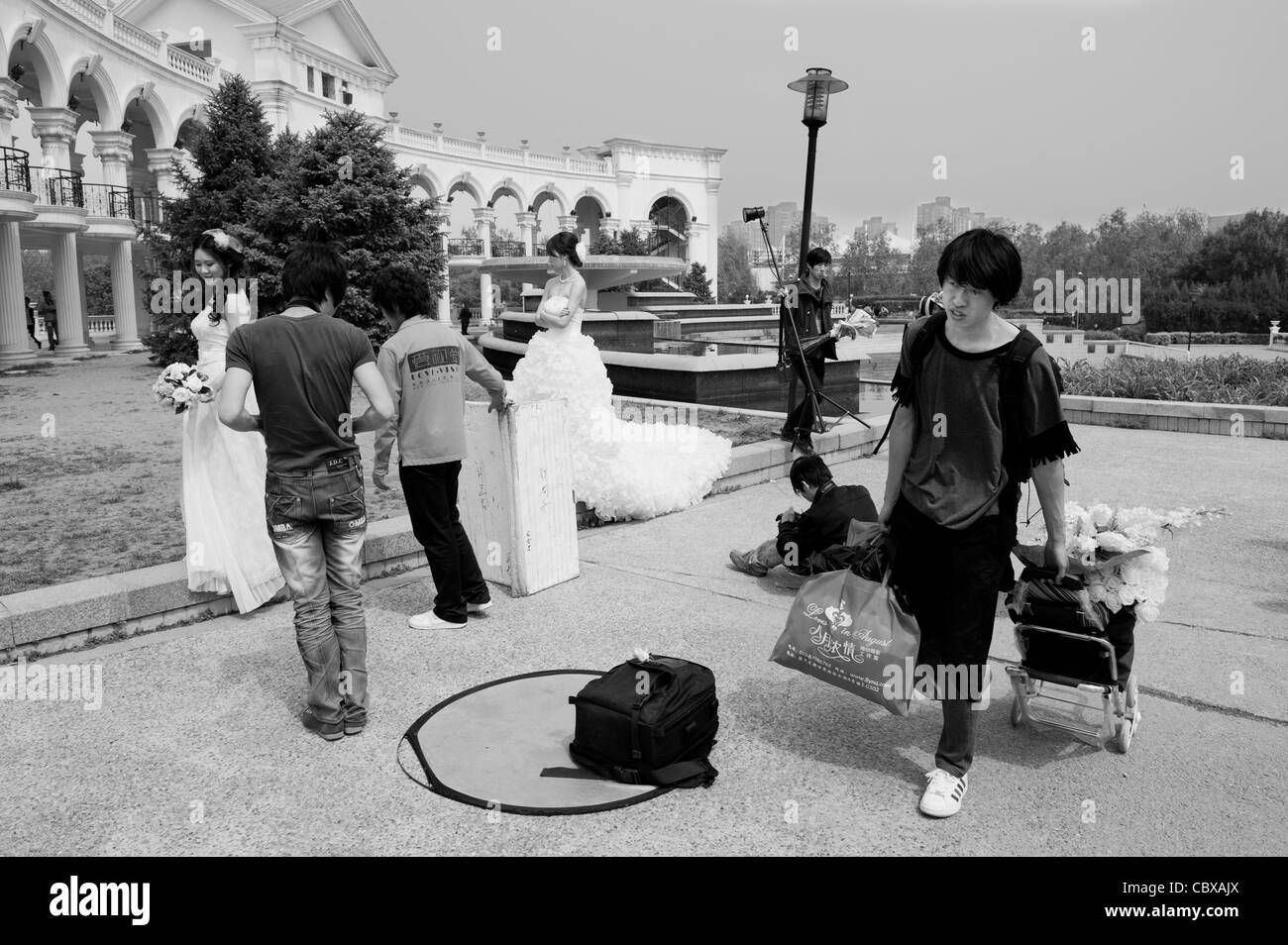 La photographie de mariage au Parc de Chaoyang à Beijing Banque D'Images